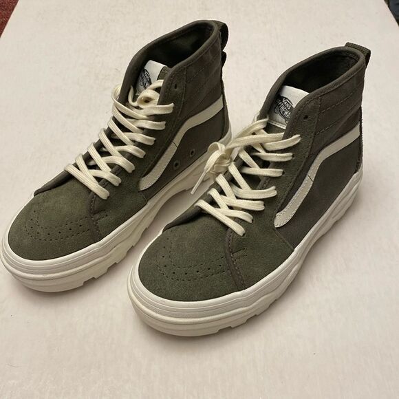 Vans Shoes - VANS Women’s Wafflecup Hi SK8 Shoes Size 6 NWOT